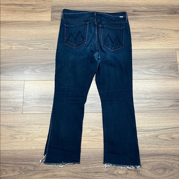 Mother The Insider Crop Step Fray Jeans in Movin On Up Size 31 - Picture 12 of 16
